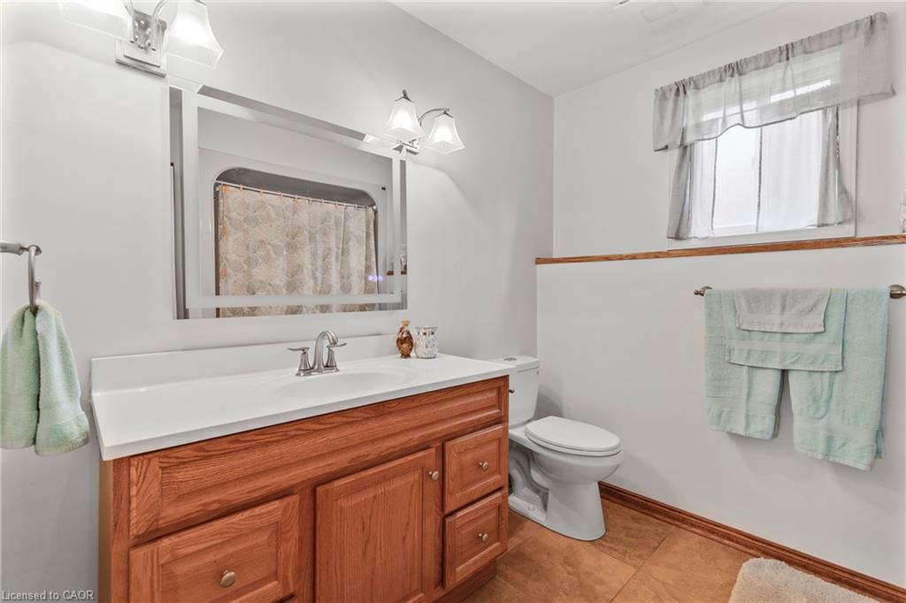 46 Foxhill Crescent, St. Catharines, ON - Indoor Photo Showing Bathroom