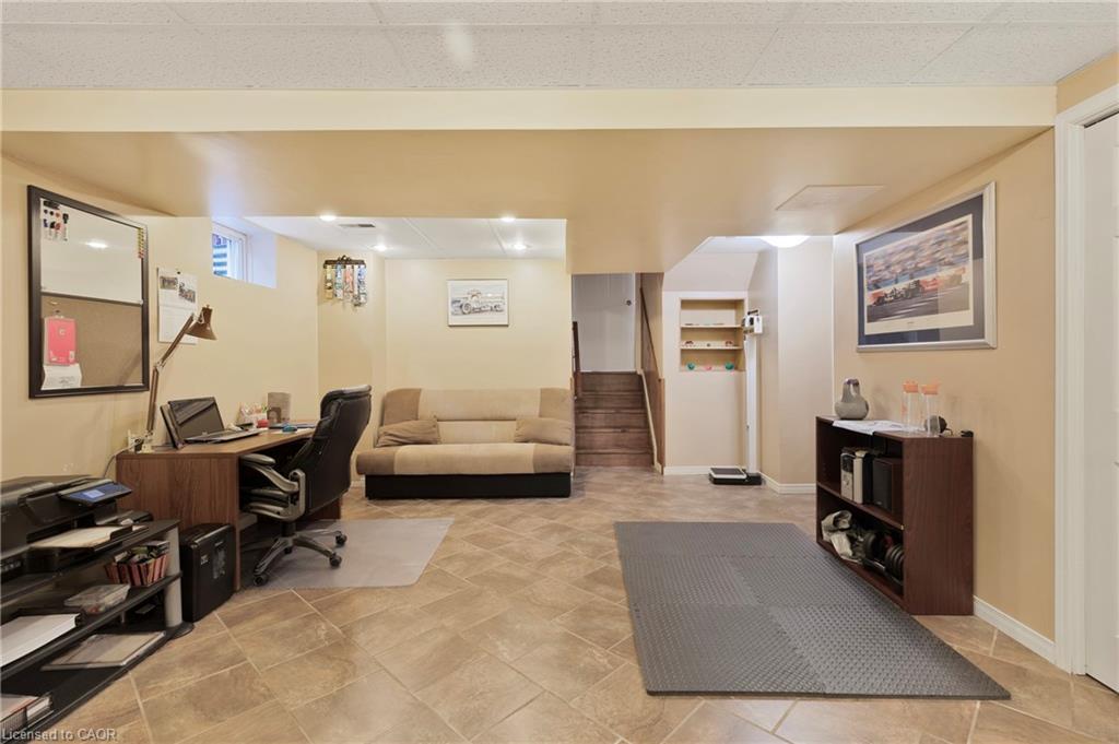 46 Foxhill Crescent, St. Catharines, ON - Indoor