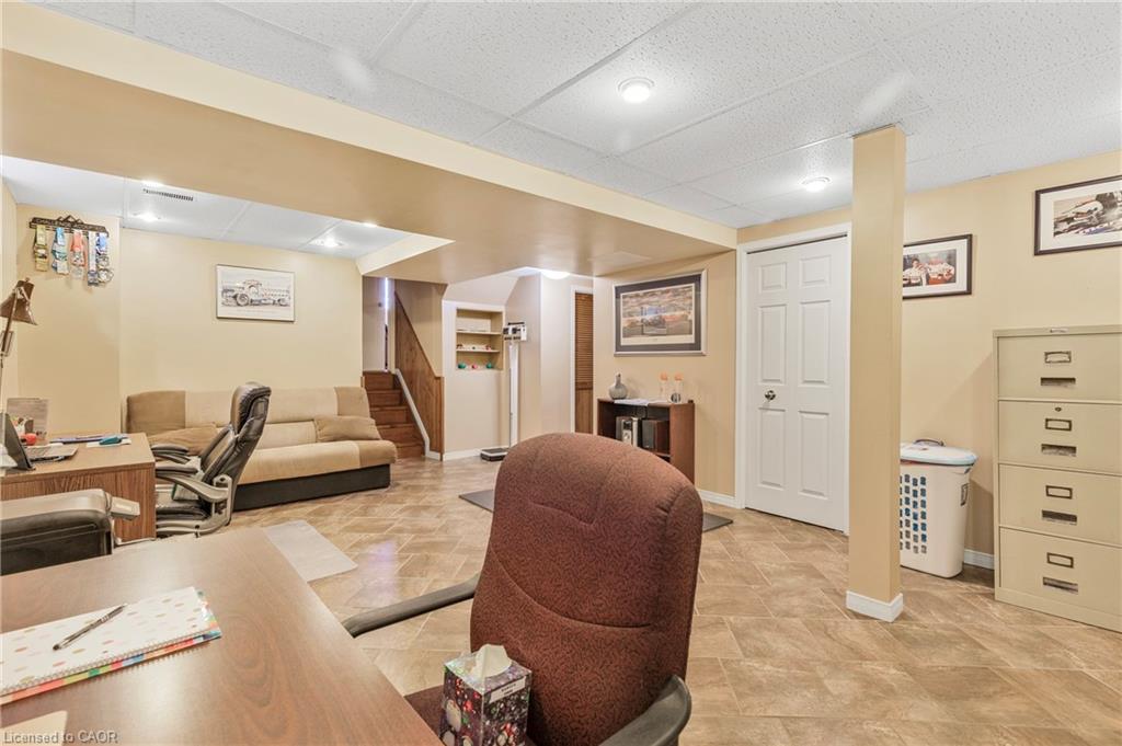 46 Foxhill Crescent, St. Catharines, ON - Indoor Photo Showing Basement