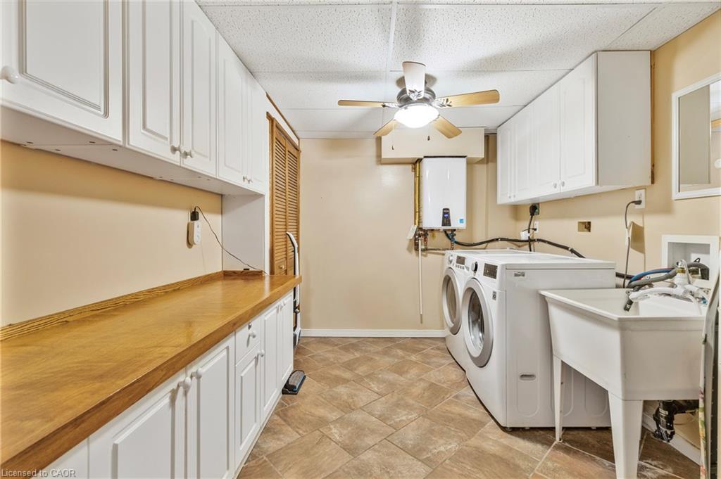 46 Foxhill Crescent, St. Catharines, ON - Indoor Photo Showing Laundry Room