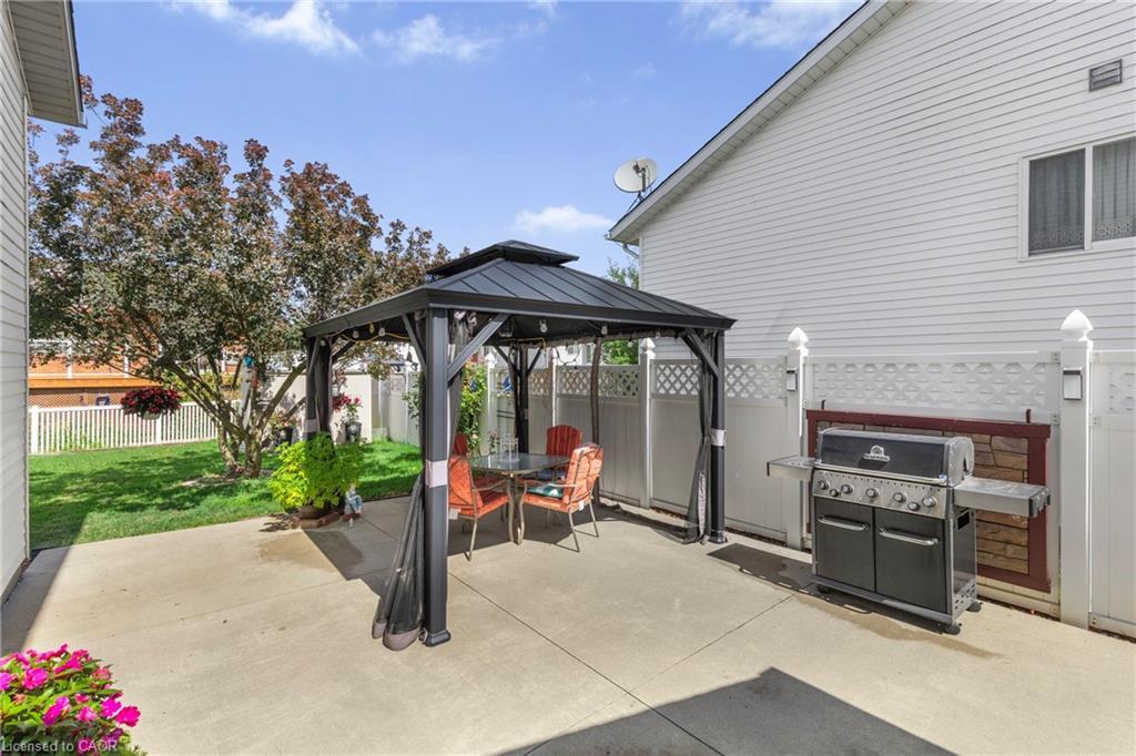 46 Foxhill Crescent, St. Catharines, ON - Outdoor