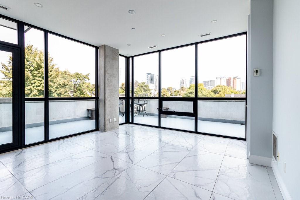 312-101 Locke Street S, Hamilton, ON - Indoor Photo Showing Other Room