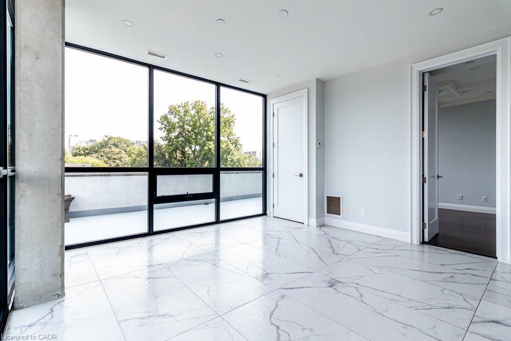 312-101 Locke Street S, Hamilton, ON - Indoor Photo Showing Other Room