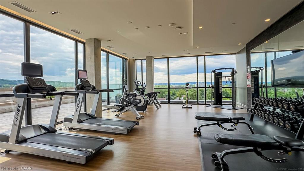 312-101 Locke Street S, Hamilton, ON - Indoor Photo Showing Gym Room