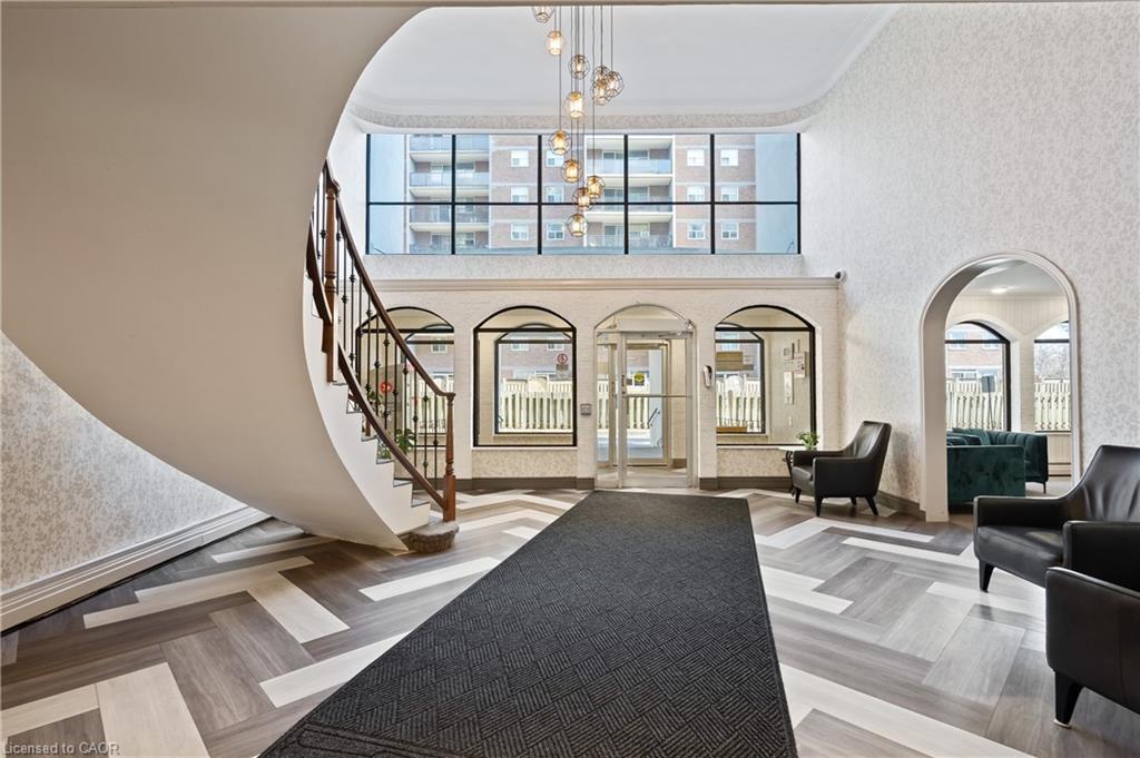 801-359 Geneva Street, St. Catharines, ON - Indoor Photo Showing Other Room