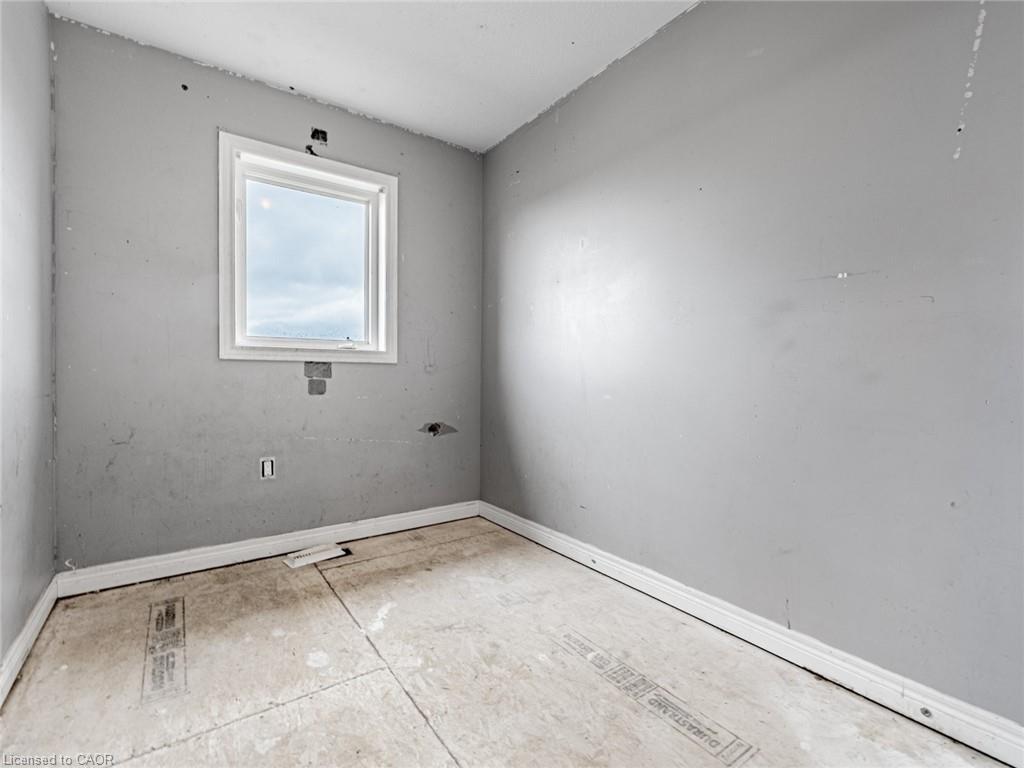 28-60 Bloom Crescent, Hamilton, ON - Indoor Photo Showing Other Room