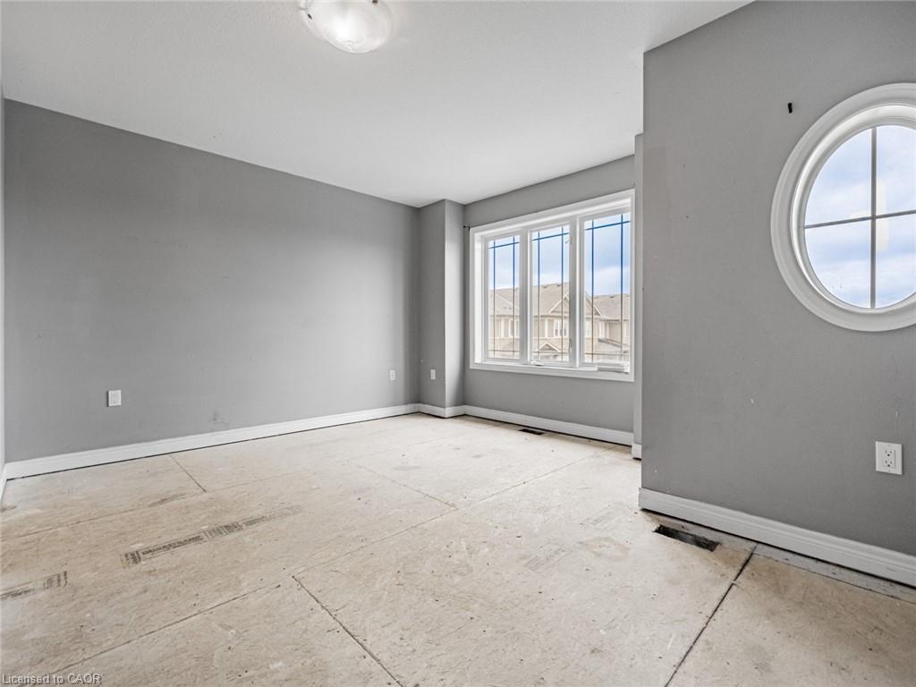 28-60 Bloom Crescent, Hamilton, ON - Indoor Photo Showing Other Room
