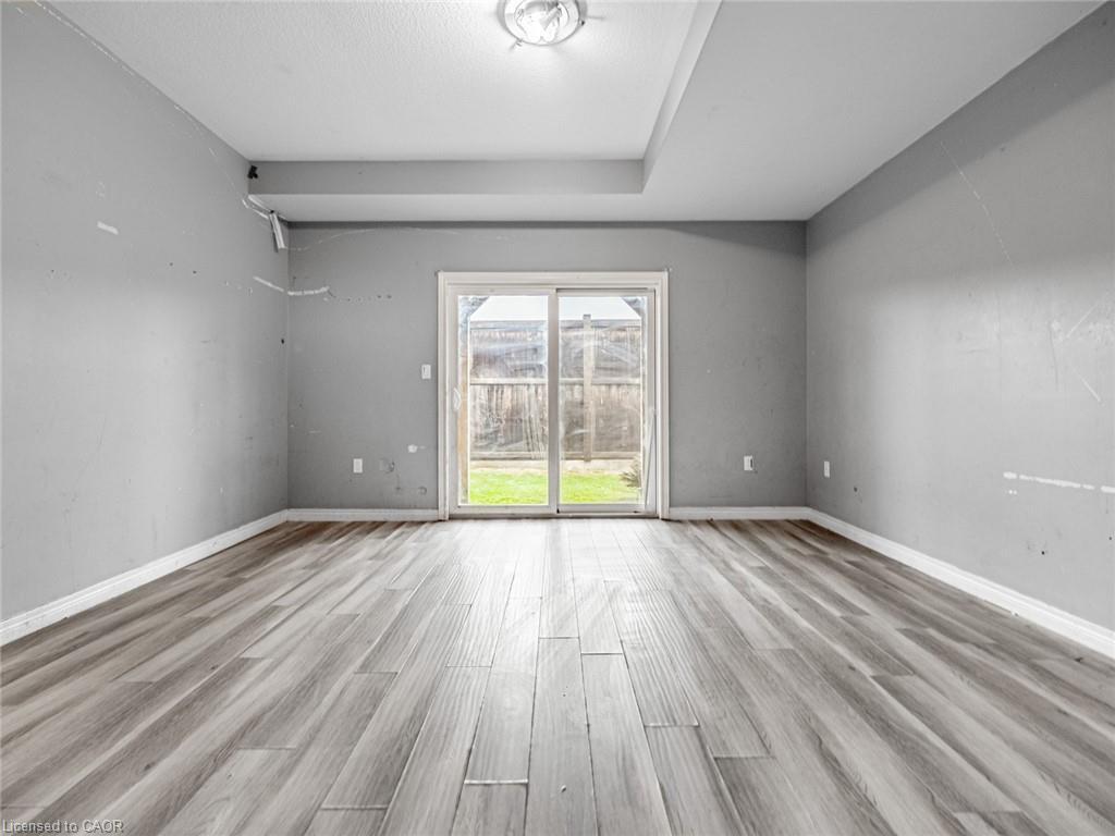 28-60 Bloom Crescent, Hamilton, ON - Indoor Photo Showing Other Room