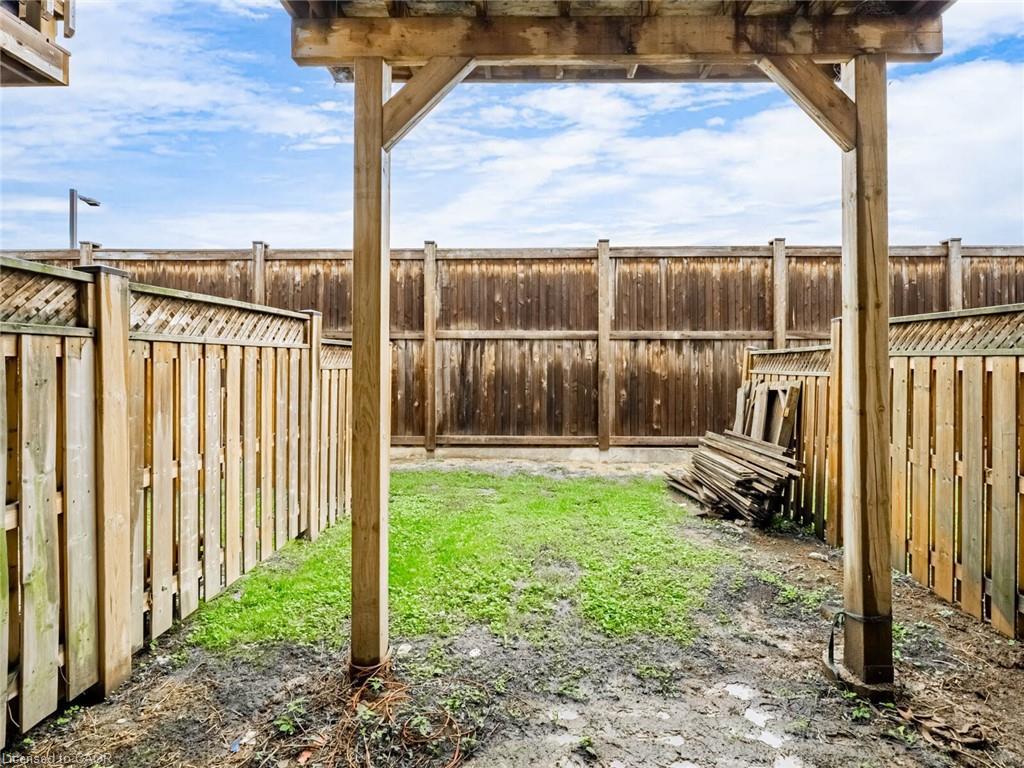 28-60 Bloom Crescent, Hamilton, ON - Outdoor With Exterior