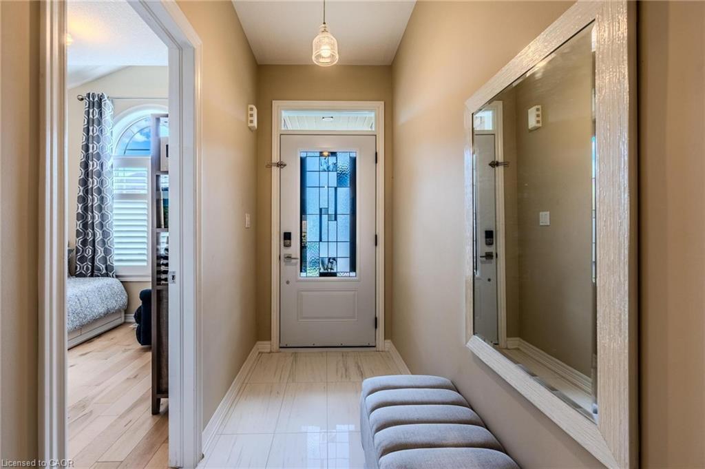 42 Cittadella Boulevard, Hamilton, ON - Indoor Photo Showing Other Room