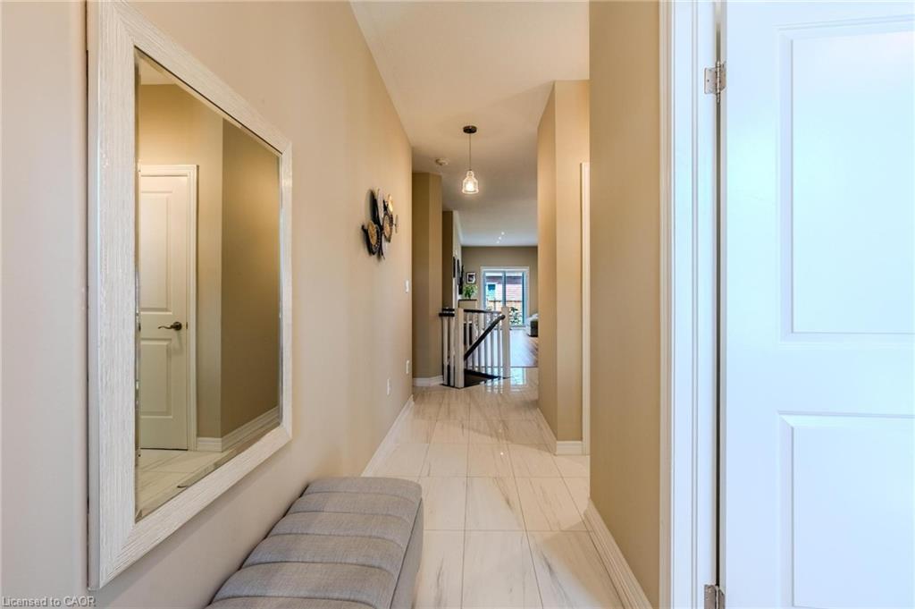 42 Cittadella Boulevard, Hamilton, ON - Indoor Photo Showing Other Room