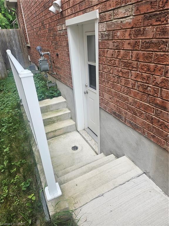 Lower-101 Steepleridge Street, Kitchener, ON - Outdoor With Exterior