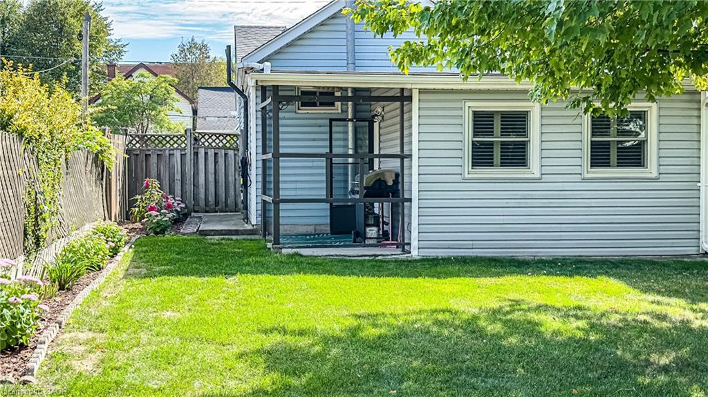 70 Poulette Street, Hamilton, ON - Outdoor