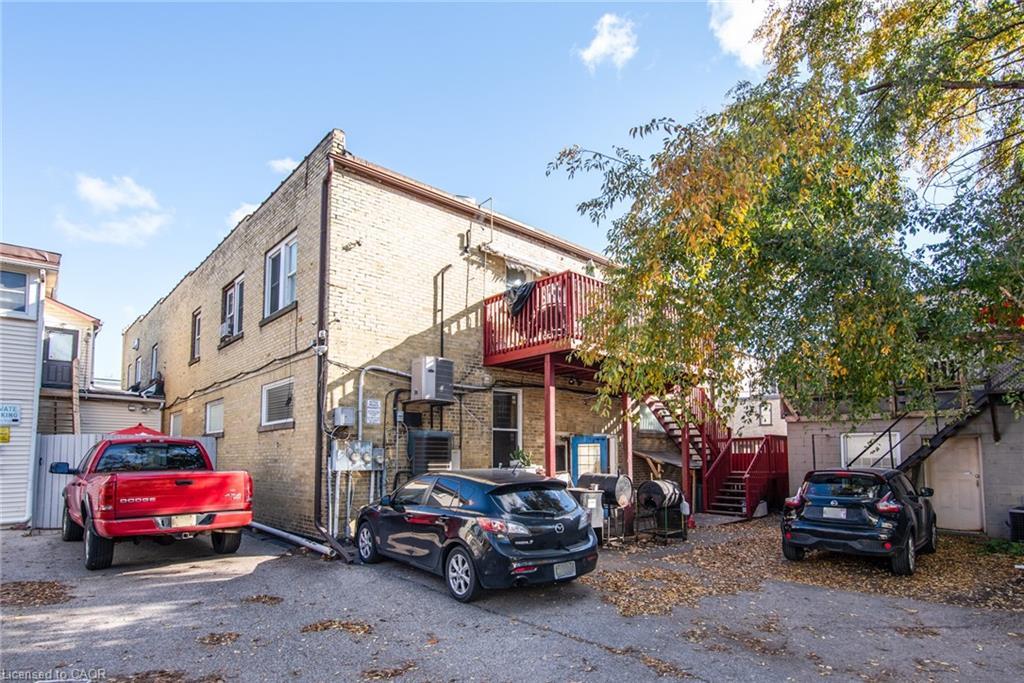 660 King Street E, Cambridge, ON