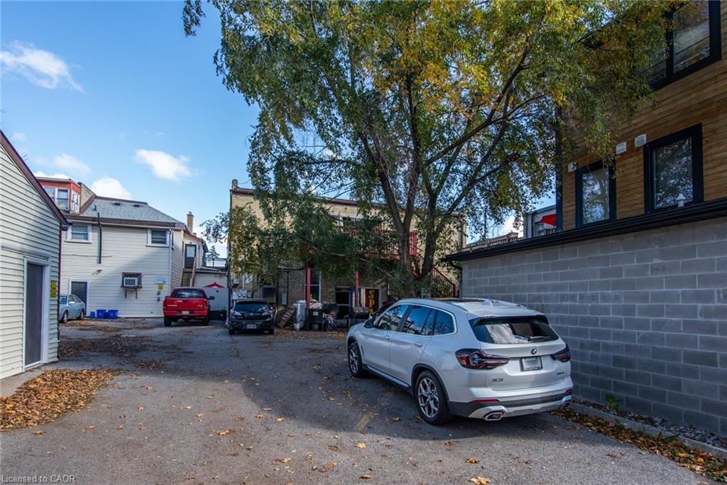 660 King Street E, Cambridge, ON