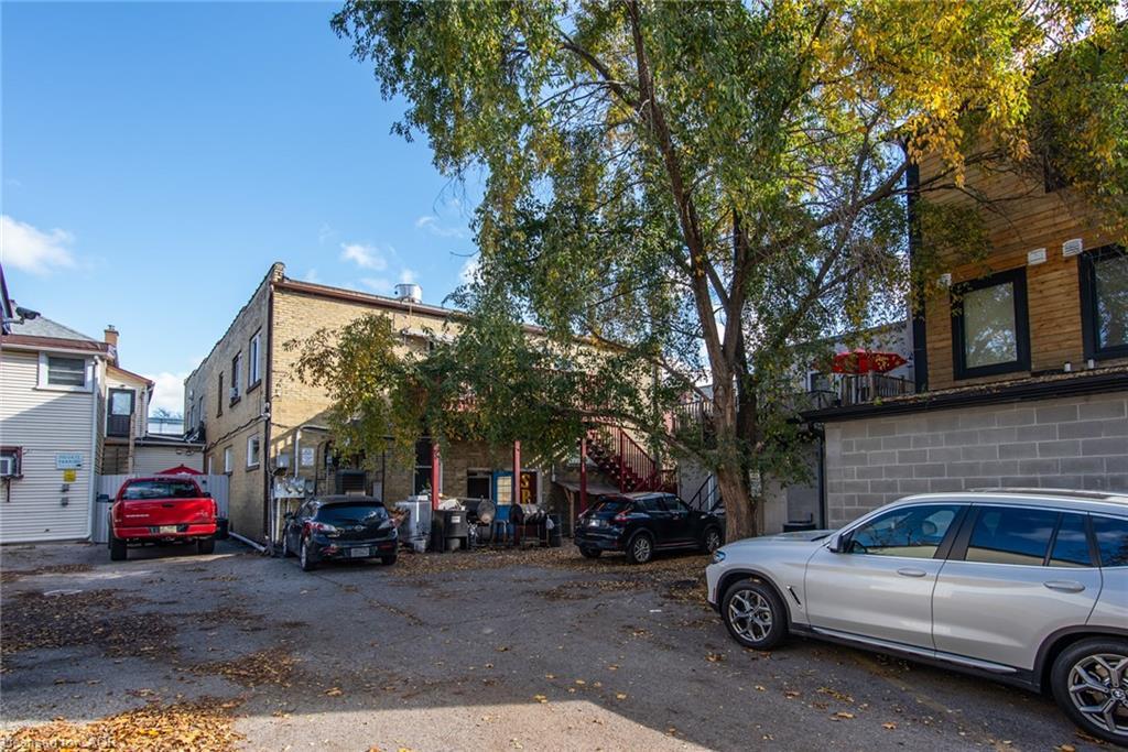 660 King Street E, Cambridge, ON