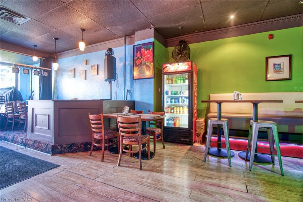 660 King Street E, Cambridge, ON