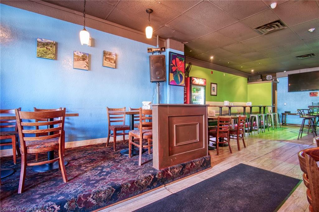 660 King Street E, Cambridge, ON