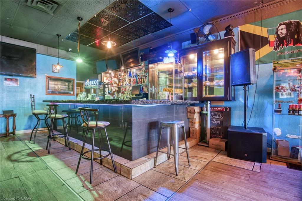 660 King Street E, Cambridge, ON