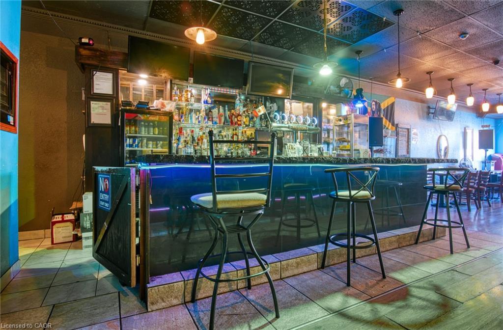 660 King Street E, Cambridge, ON