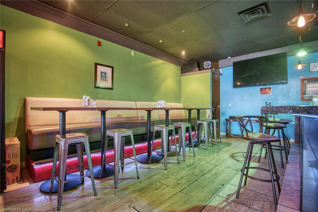 660 King Street E, Cambridge, ON