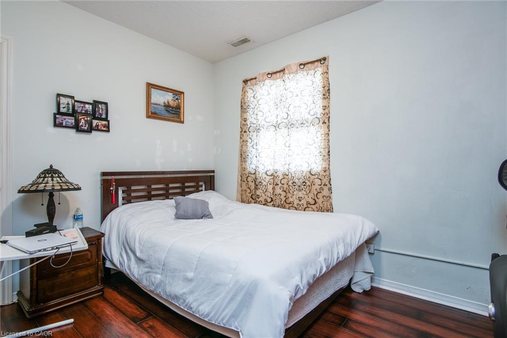 660 King Street E, Cambridge, ON