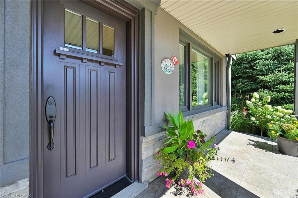 2209 Ghent Avenue, Burlington, ON - Outdoor With Exterior