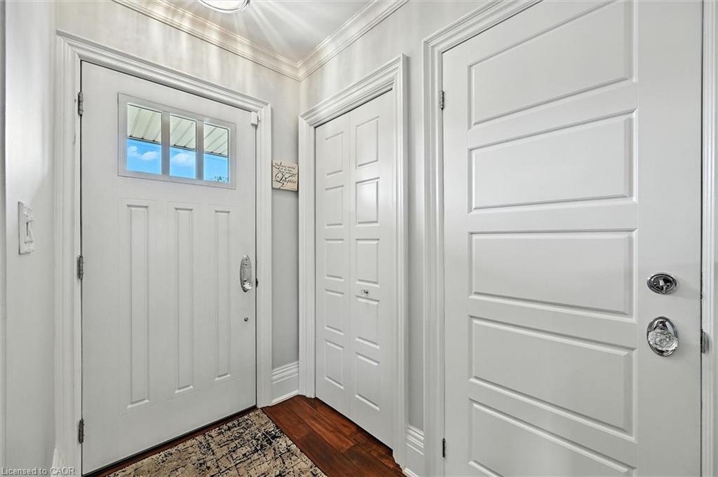 2209 Ghent Avenue, Burlington, ON - Indoor Photo Showing Other Room