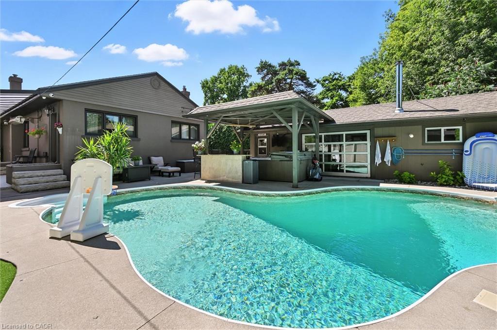 2209 Ghent Avenue, Burlington, ON - Outdoor With In Ground Pool