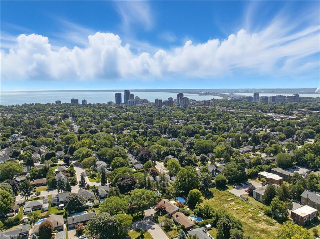 2209 Ghent Avenue, Burlington, ON - Outdoor With View