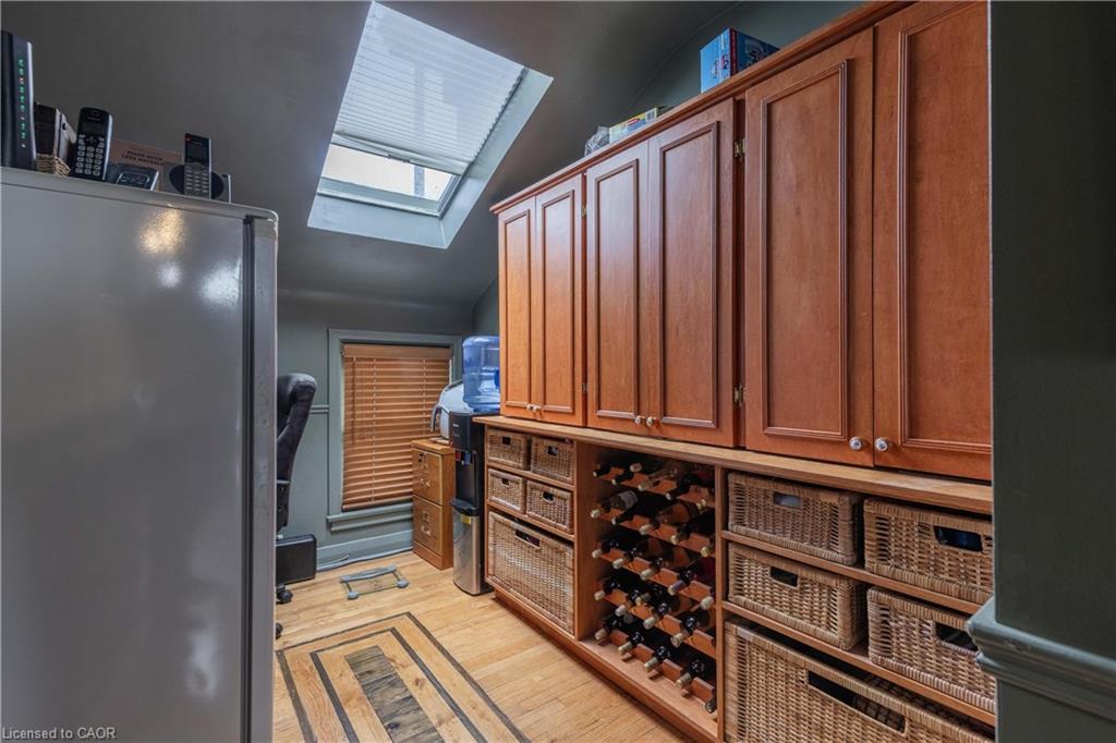 147 Geneva Street, St. Catharines, ON - Indoor Photo Showing Other Room