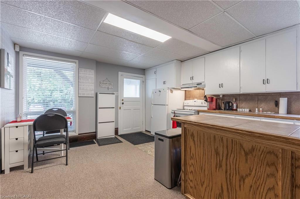 147 Geneva Street, St. Catharines, ON - Indoor Photo Showing Other Room