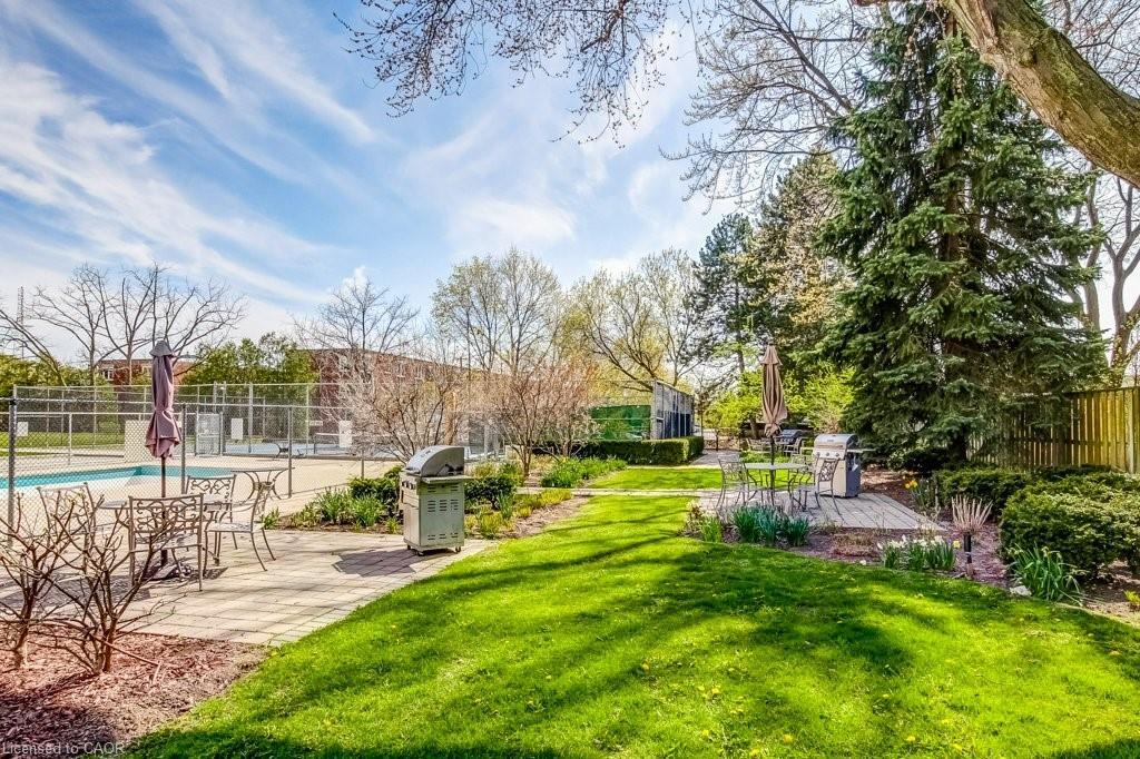 706-1201 North Shore Boulevard E, Burlington, ON - Outdoor