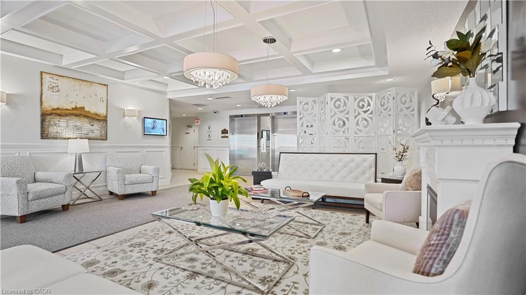 705-265 Westcourt Place, Waterloo, ON - Indoor Photo Showing Other Room