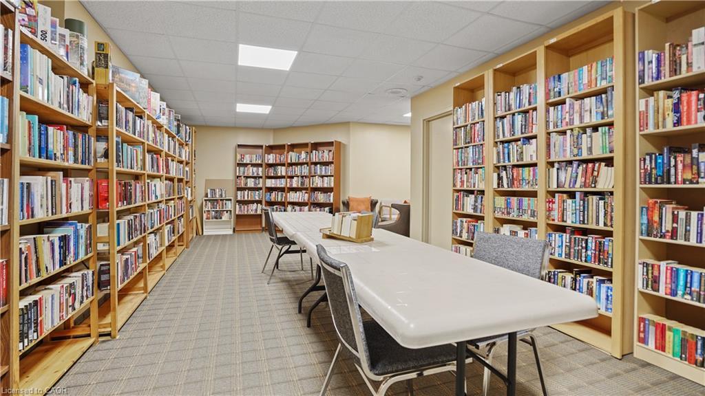 705-265 Westcourt Place, Waterloo, ON - Indoor Photo Showing Office