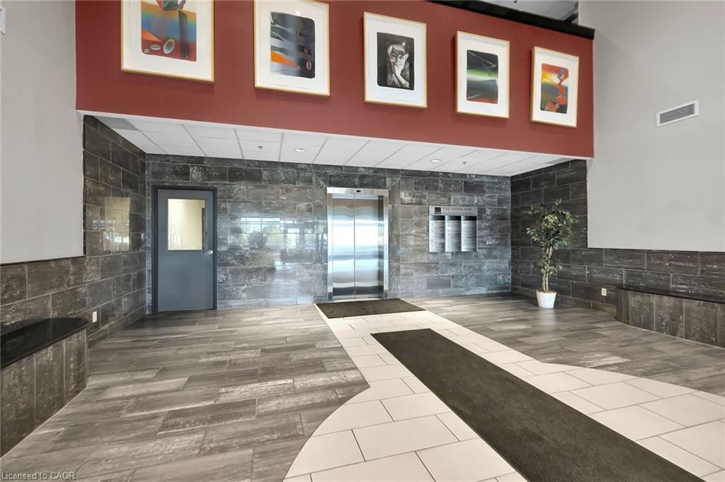 423-1100 South Service Road, Stoney Creek, ON