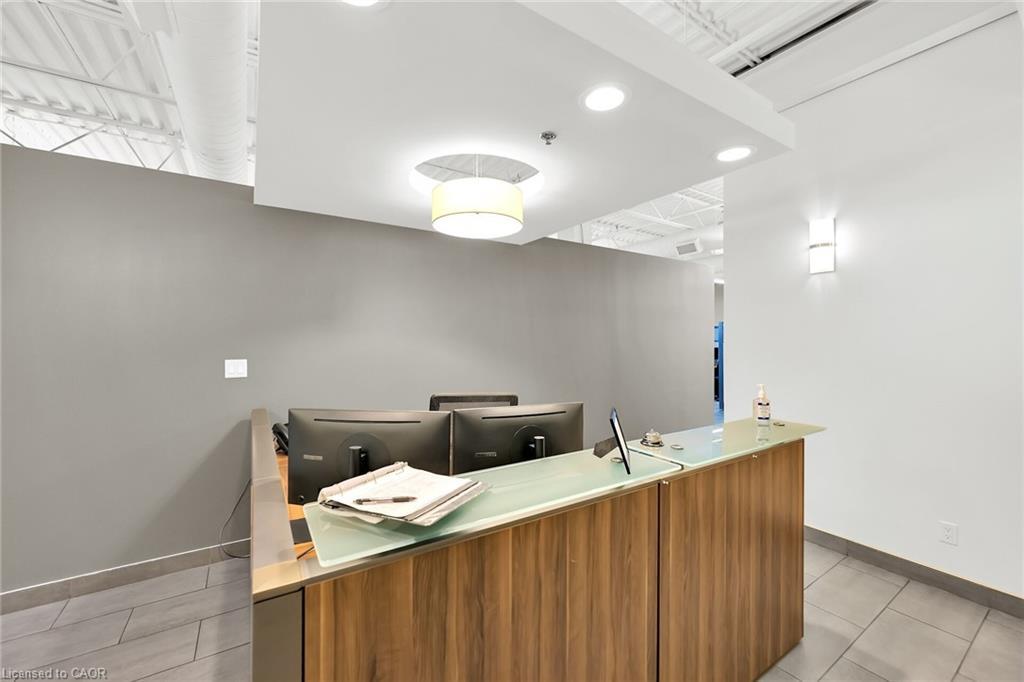 423-1100 South Service Road, Stoney Creek, ON