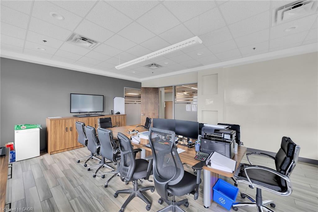 423-1100 South Service Road, Stoney Creek, ON