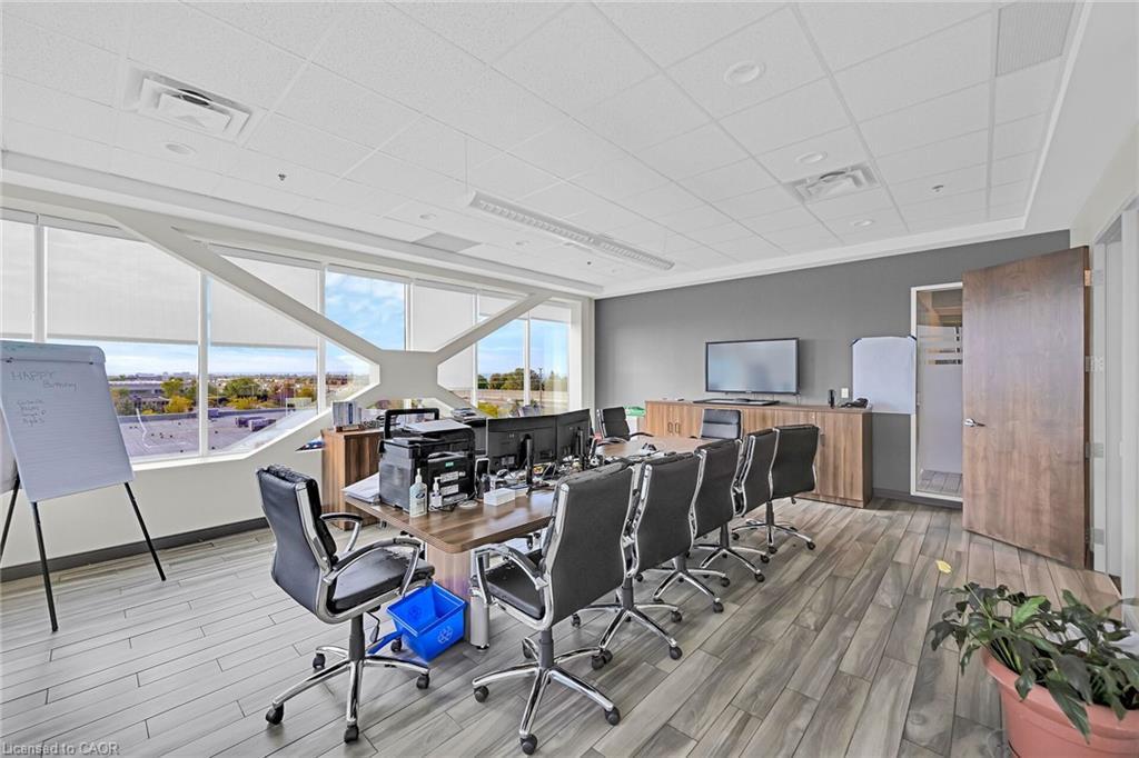 423-1100 South Service Road, Stoney Creek, ON