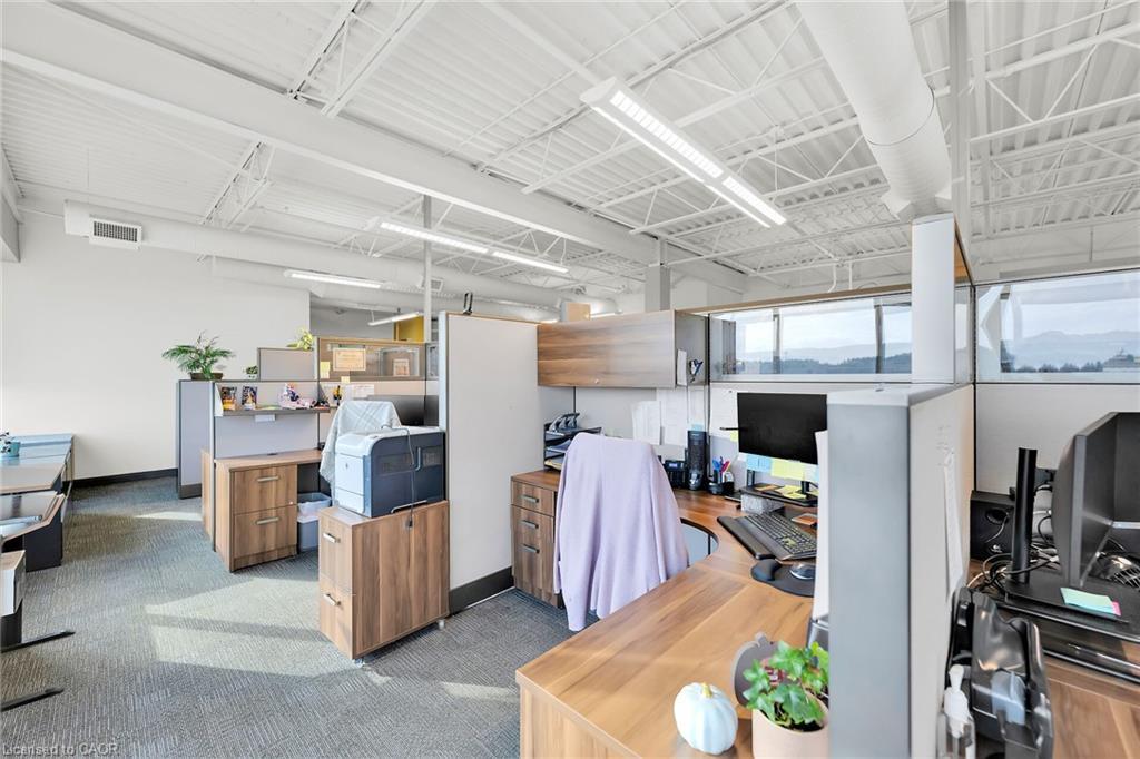 423-1100 South Service Road, Stoney Creek, ON