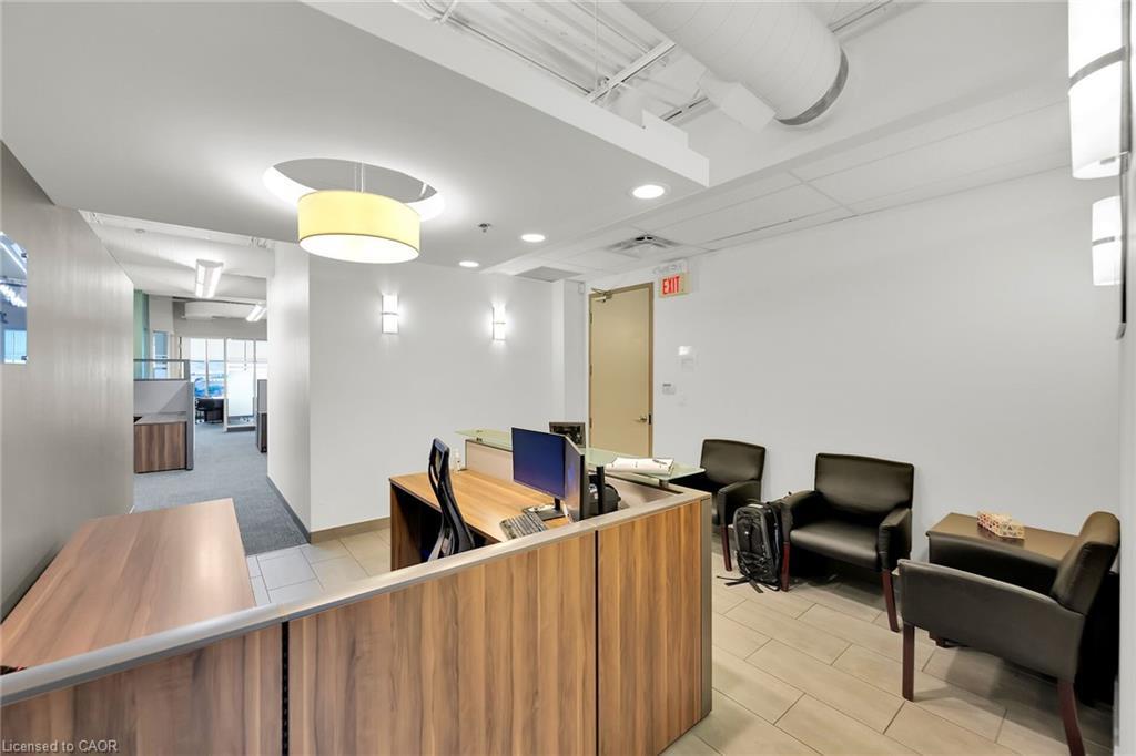 423-1100 South Service Road, Stoney Creek, ON