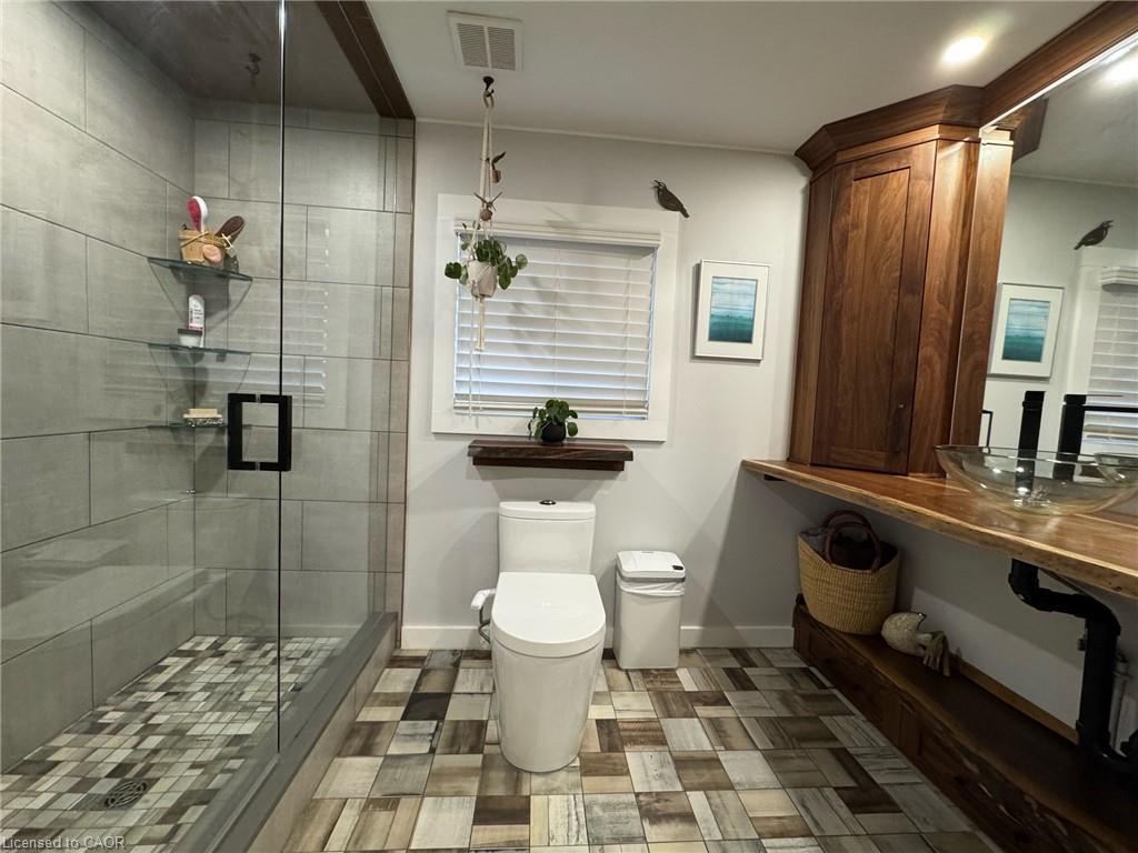 3 Wilcox Drive, Nanticoke, ON - Indoor Photo Showing Bathroom
