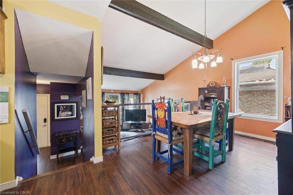 31 Saxony Circle, Cambridge, ON - Indoor Photo Showing Dining Room