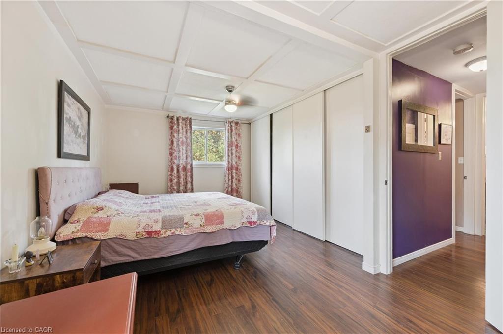31 Saxony Circle, Cambridge, ON - Indoor Photo Showing Bedroom