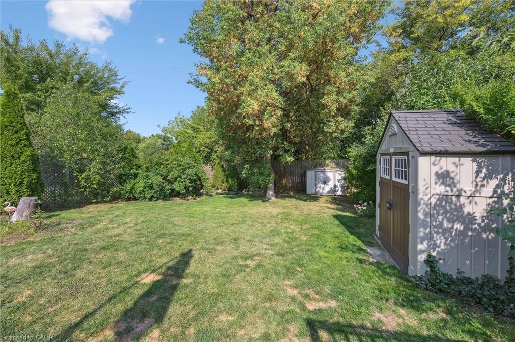 31 Saxony Circle, Cambridge, ON - Outdoor