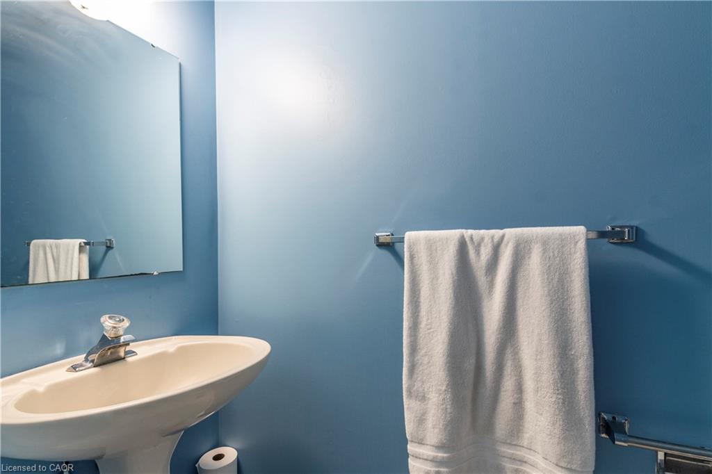 104 Valley Ridge Crescent, Waterloo, ON - Indoor Photo Showing Bathroom