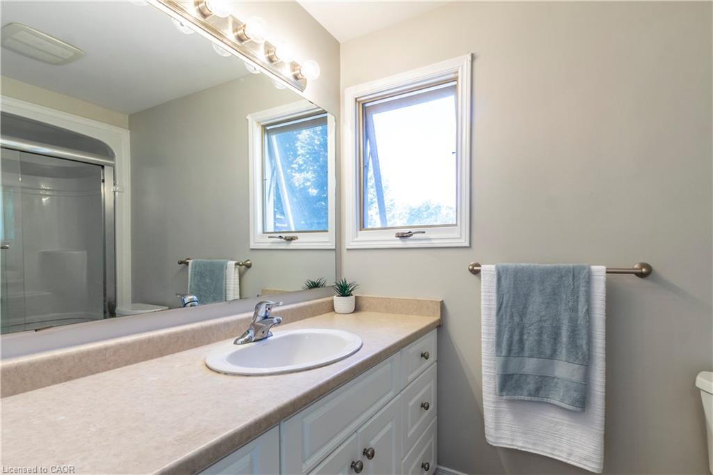 104 Valley Ridge Crescent, Waterloo, ON - Indoor Photo Showing Bathroom