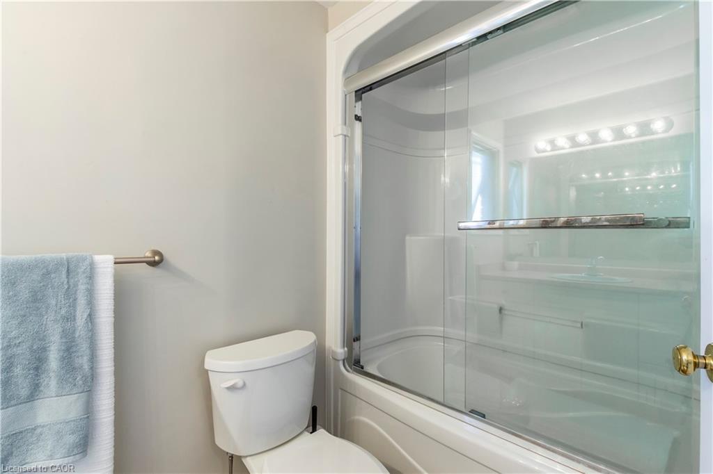 104 Valley Ridge Crescent, Waterloo, ON - Indoor Photo Showing Bathroom