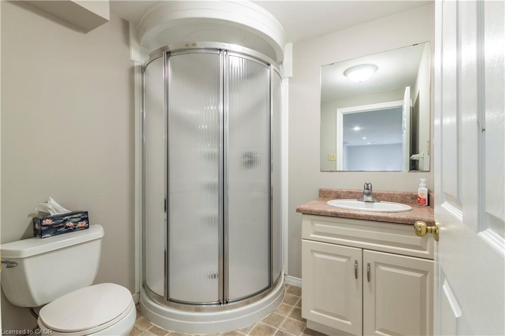 104 Valley Ridge Crescent, Waterloo, ON - Indoor Photo Showing Bathroom