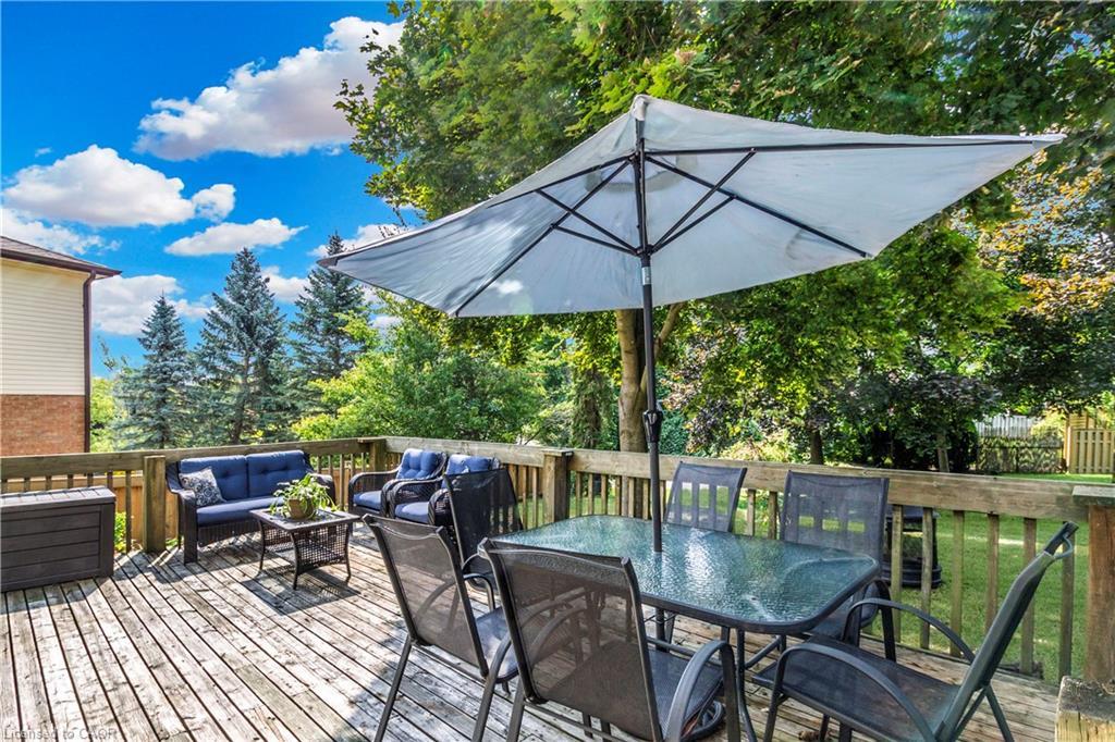 104 Valley Ridge Crescent, Waterloo, ON - Outdoor With Deck Patio Veranda With Exterior